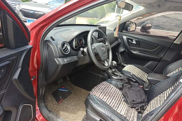 Used Bestune X40 2017 1.6L Automatic Luxury Model Driver Seat