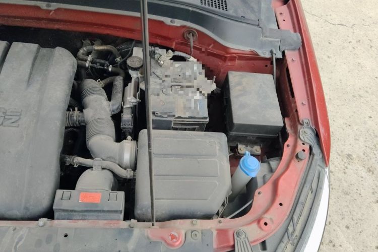 Used Bestune X40 2017 1.6L Automatic Prestige Edition Engine Bay Left