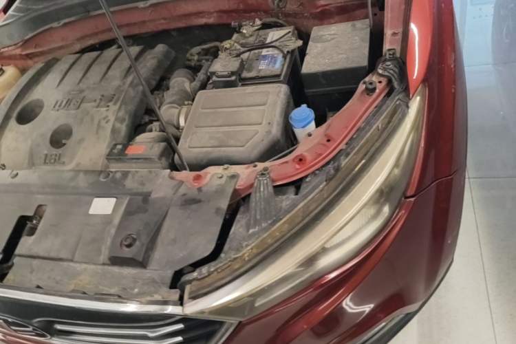 Used Bestune X40 2017 1.6L Automatic Prestige Edition Engine Bay Left