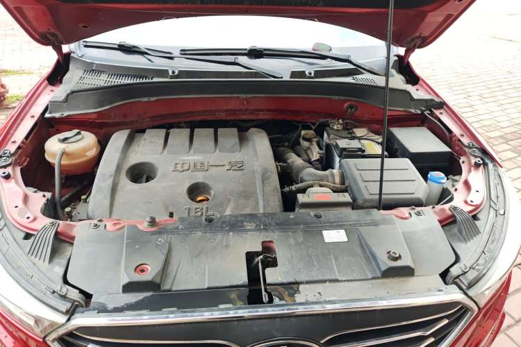 Used Bestune X40 2017 1.6L Automatic Prestige Edition Engine Bay
