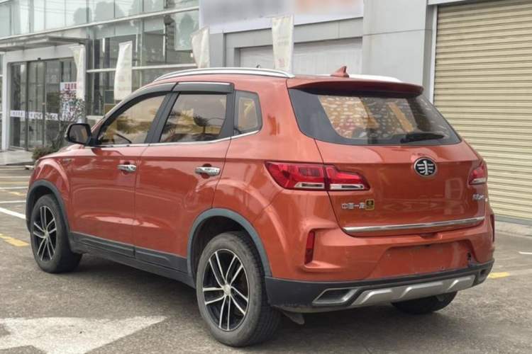 Used Bestune X40 2017 1.6L Automatic Luxury Model Exterior 3