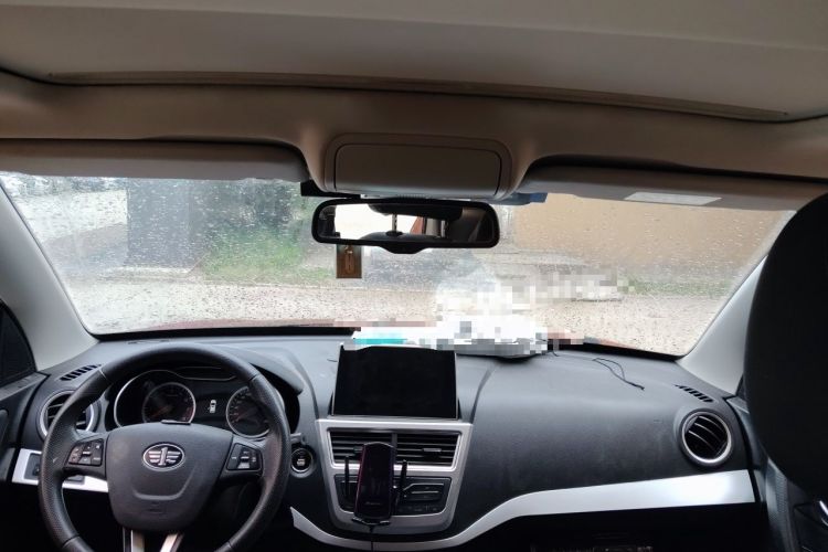 Used Bestune X40 2017 1.6L Automatic Prestige Edition Headliner