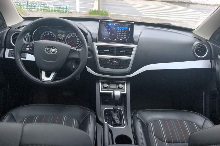 Used Bestune X40 2017 1.6L Automatic Luxury Model Interior 3