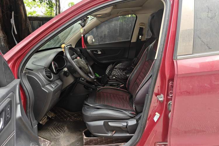 Used Bestune X40 2017 1.6L Automatic Luxury Model Left Front Seat