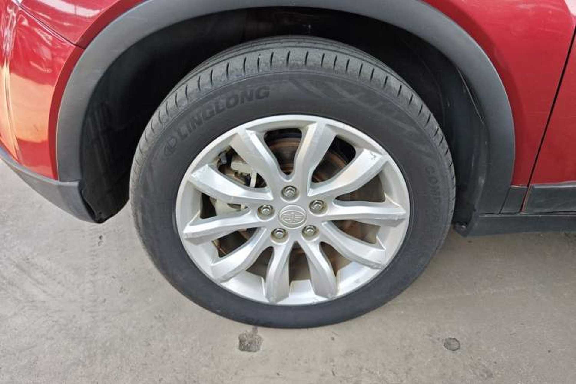 Used Bestune X40 2017 1.6L manual Comfort trim level Left Front Wheel Hub