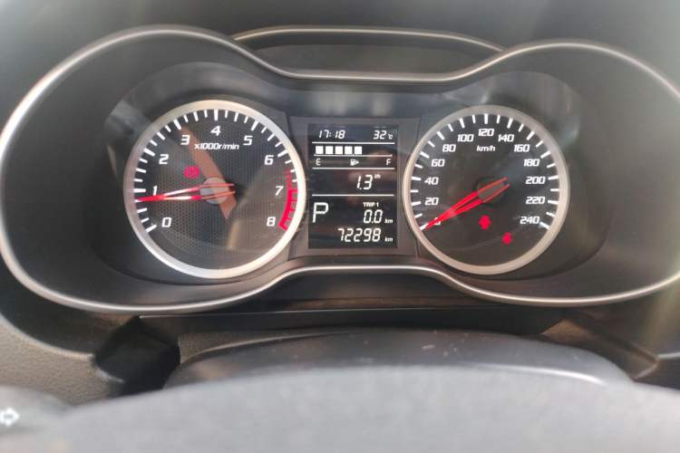 Used Bestune X40 2017 1.6L Automatic Luxury Model Odometer Close Up