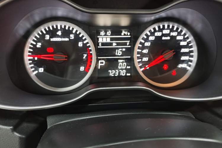 Used Bestune X40 2017 1.6L Automatic Luxury Model Odometer Close Up