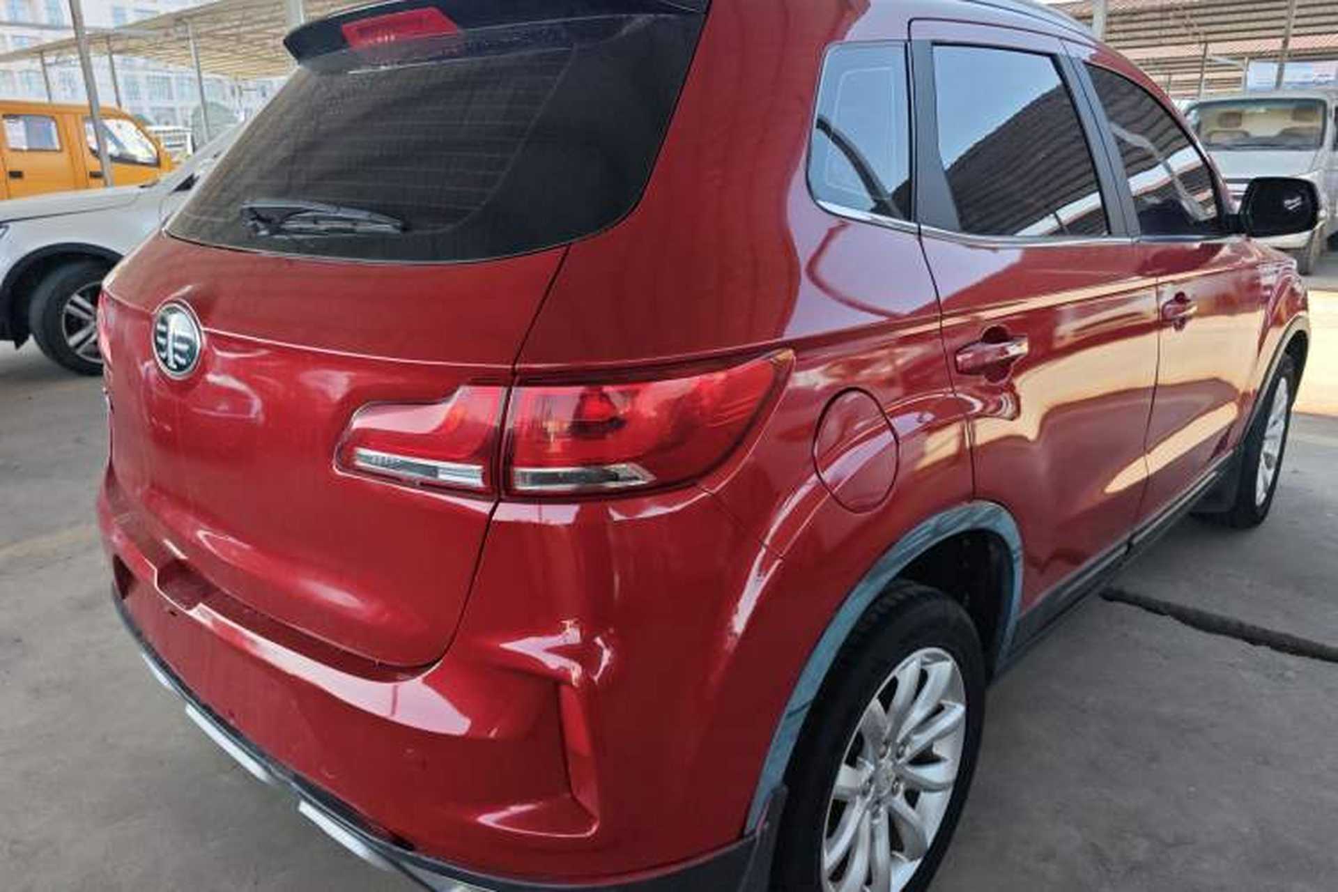 Used Bestune X40 2017 1.6L manual Comfort trim level Rear Right 45 Deg