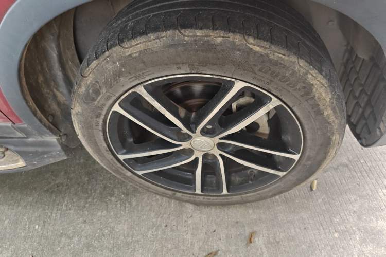 Used Bestune X40 2017 1.6L Automatic Luxury Model Right Front Wheel Hub