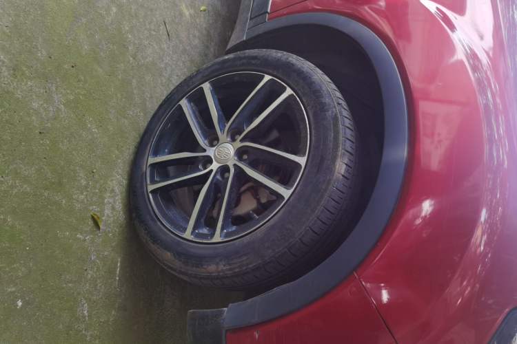 Used Bestune X40 2017 1.6L Automatic Luxury Model Right Front Wheel Hub