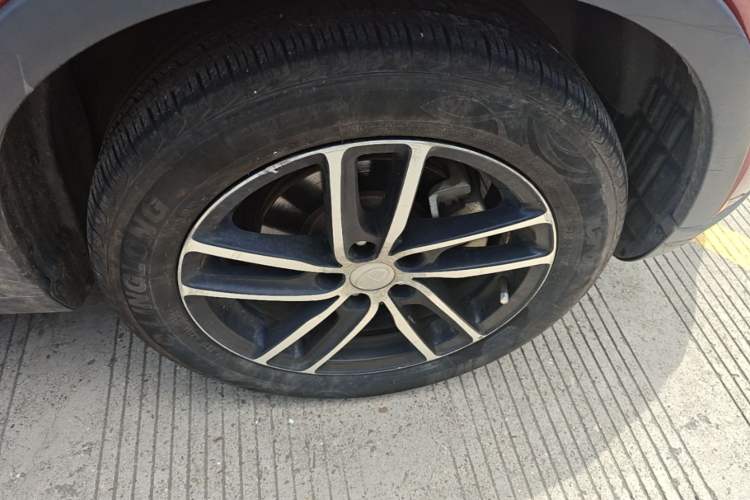 Used Bestune X40 2017 1.6L Automatic Luxury Model Right Front Wheel Hub