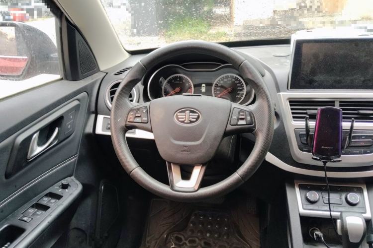 Used Bestune X40 2017 1.6L Automatic Prestige Edition Steering Wheel