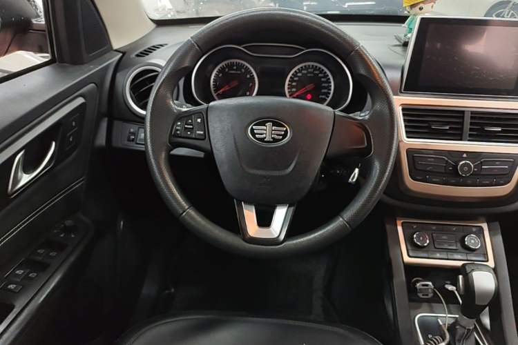 Used Bestune X40 2017 1.6L Automatic Luxury Model Steering Wheel