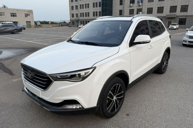 Ojetý Bestune X40 2017 1.6L Automatic Prestige Edition