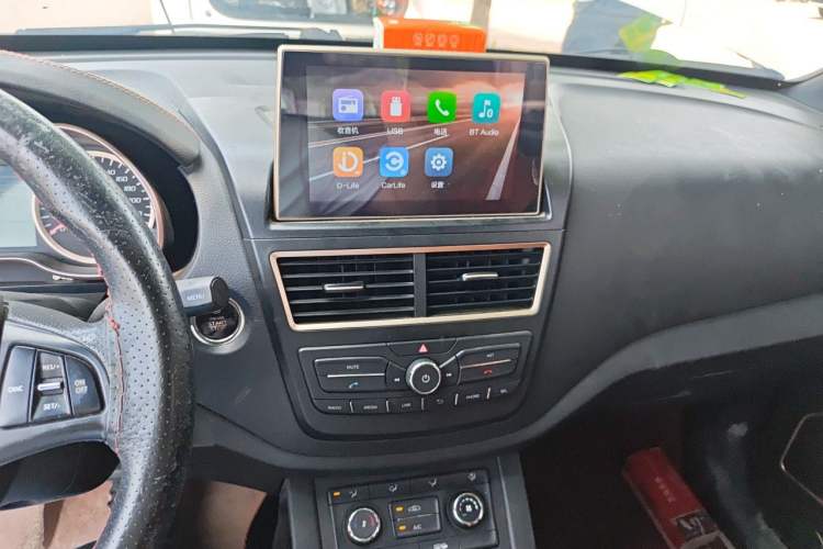 Used Bestune X40 2017 1.6L Automatic Prestige Edition Audio And AC Panel