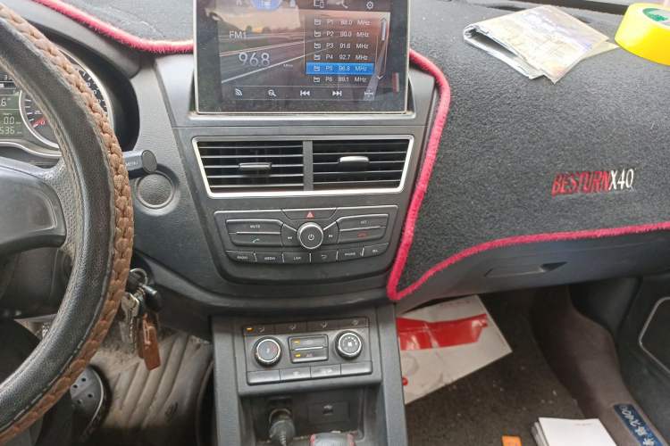Used Bestune X40 2017 1.6L Manual Luxury Edition Audio And AC Panel