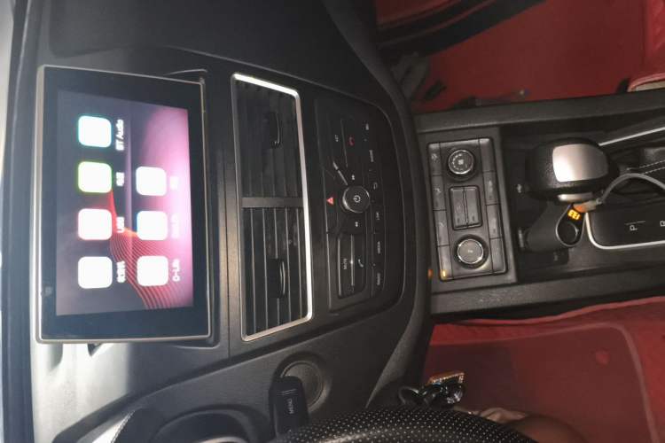Used Bestune X40 2017 1.6L Automatic Luxury Model Audio And AC Panel