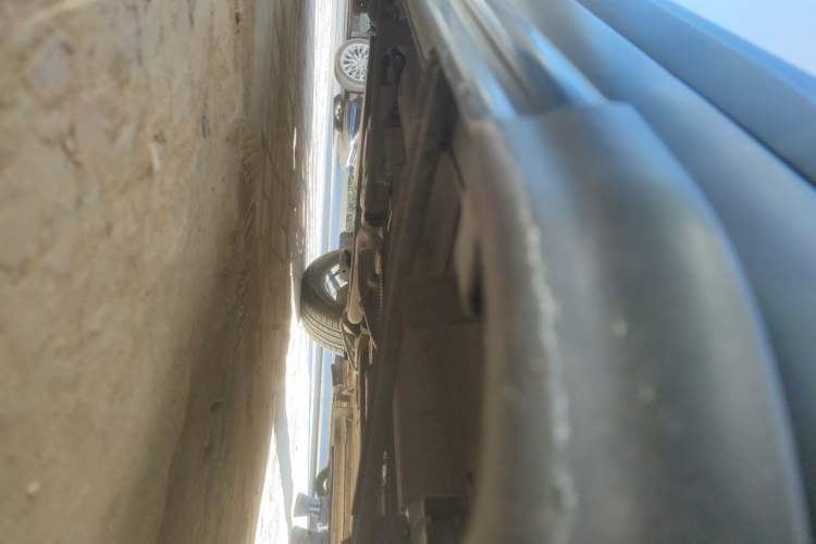 Used Bestune X40 2017 1.6L Automatic Prestige Edition Chassis Front Right