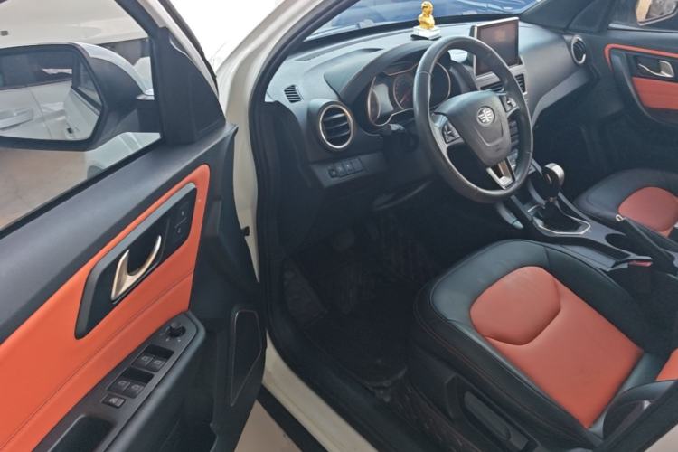 Used Bestune X40 2017 1.6L Automatic Prestige Edition Driver Seat