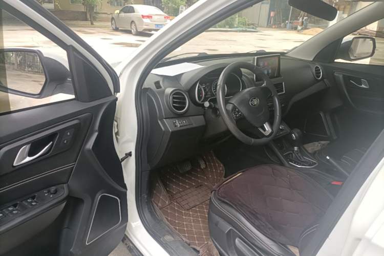 Used Bestune X40 2017 1.6L Automatic Luxury Model Driver Seat