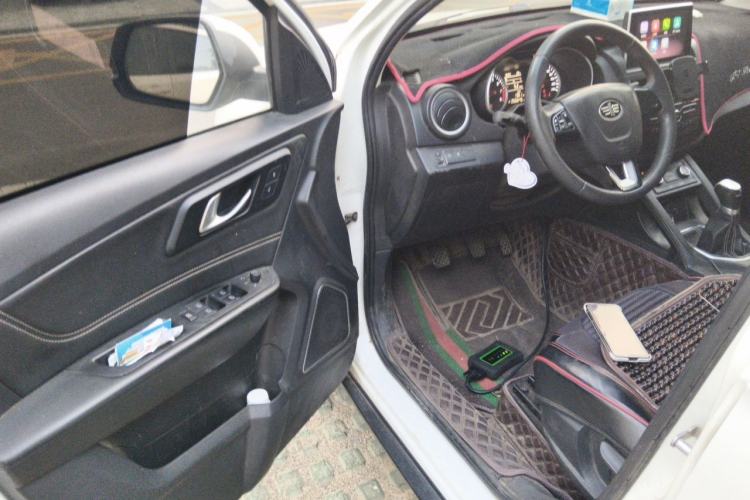 Used Bestune X40 2017 1.6L Manual Luxury Edition Driver Seat