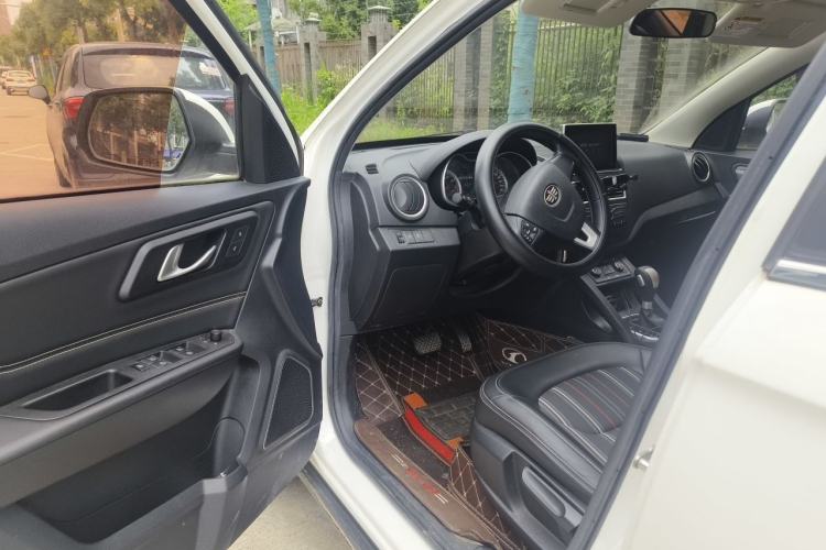 Used Bestune X40 2017 1.6L Automatic Luxury Model Driver Seat