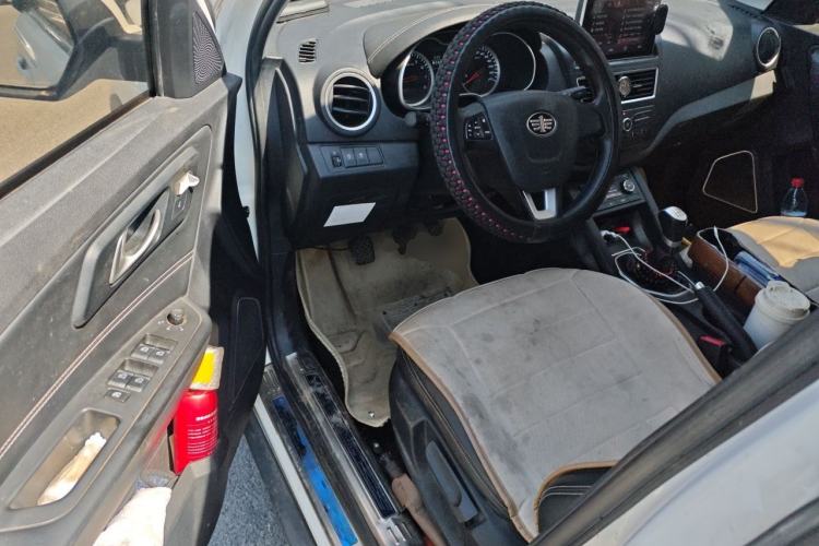 Used Bestune X40 2017 1.6L Manual Luxury Edition Driver Seat