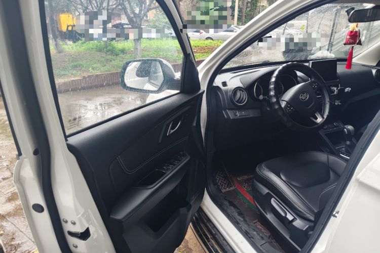 Used Bestune X40 2017 1.6L Automatic Prestige Edition Driver Seat