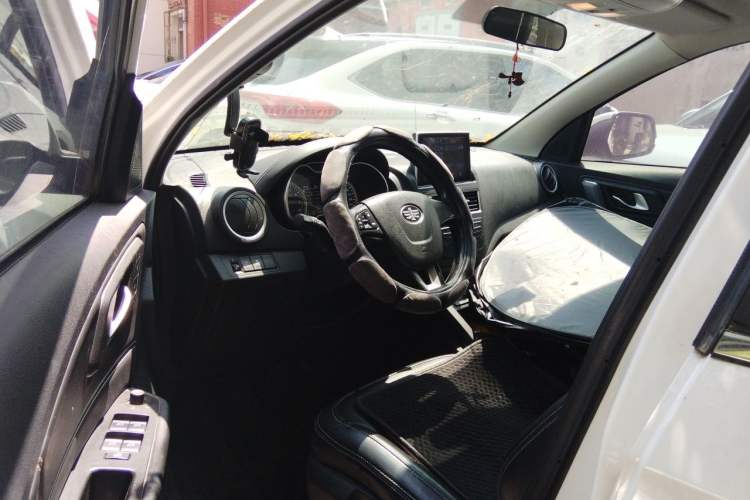 Used Bestune X40 2017 1.6L Manual Luxury Edition Driver Seat