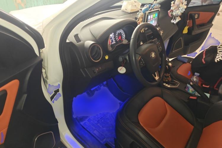 Used Bestune X40 2017 1.6L Automatic Prestige Edition Driver Seat