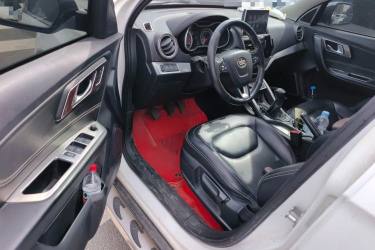 Used Bestune X40 2017 1.6L Manual Prestige Edition Driver Seat