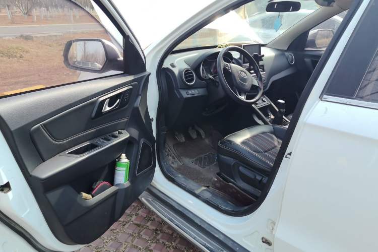 Used Bestune X40 2017 1.6L Manual Luxury Edition Driver Seat