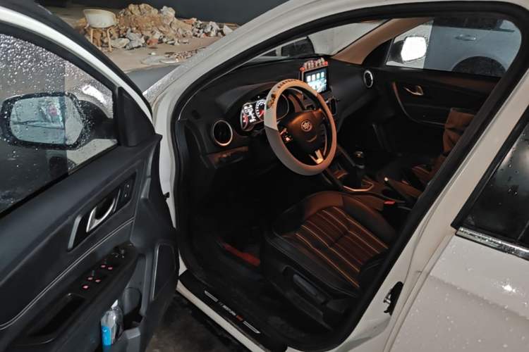 Used Bestune X40 2017 1.6L Manual Luxury Edition Driver Seat