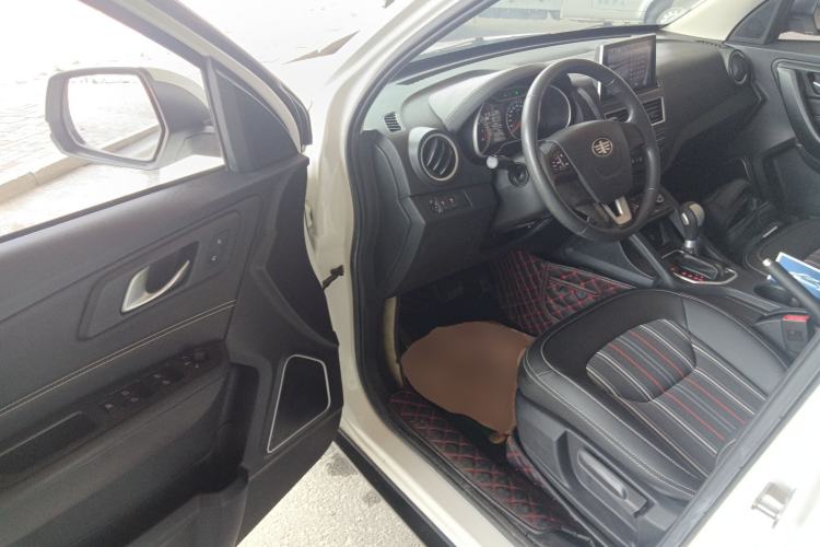 Used Bestune X40 2017 1.6L Automatic Luxury Model Driver Seat
