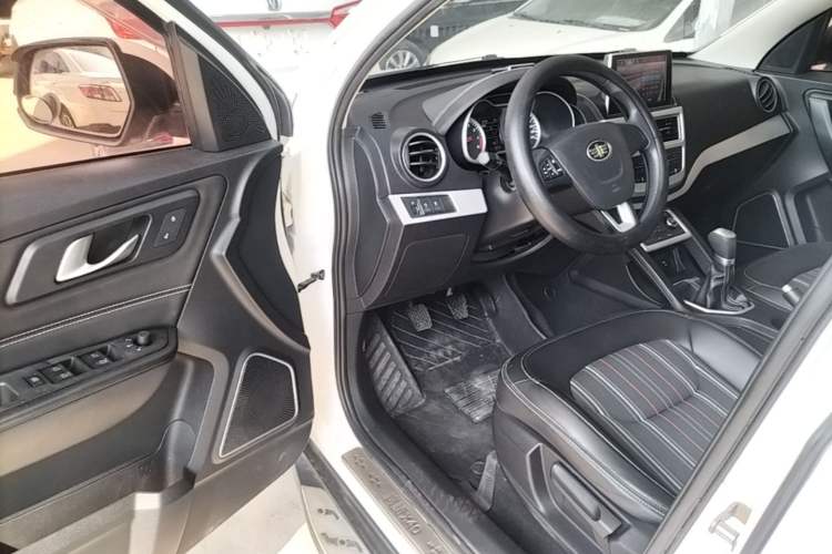 Used Bestune X40 2017 1.6L Manual Luxury Edition Driver Seat