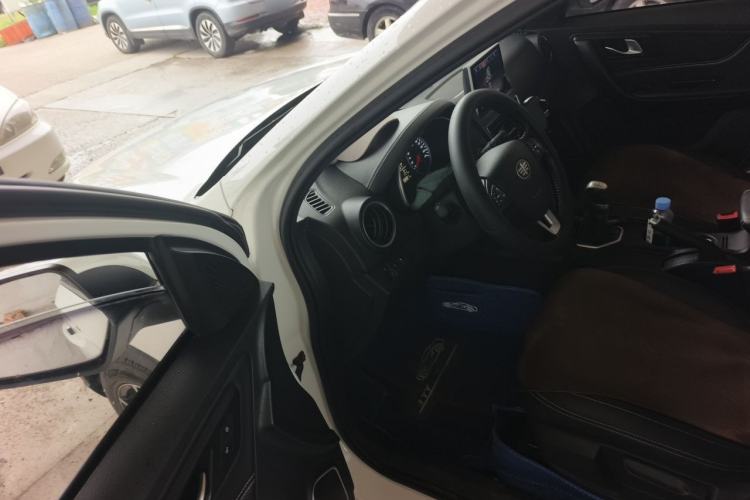 Used Bestune X40 2017 1.6L Manual Prestige Edition Driver Seat