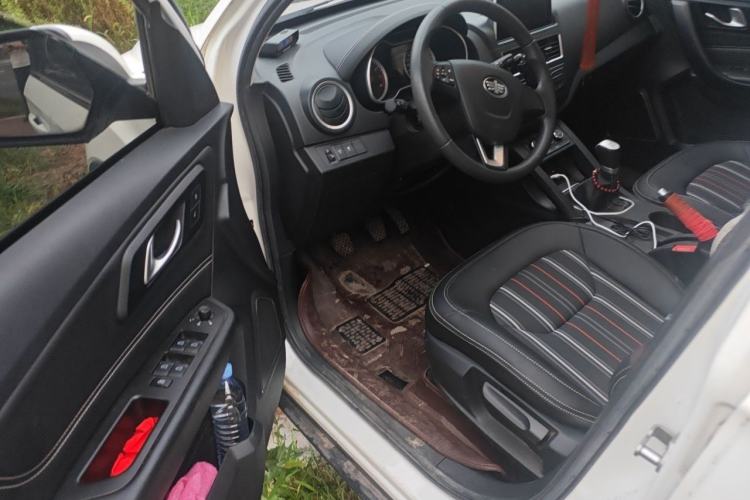 Used Bestune X40 2017 1.6L Manual Luxury Edition Driver Seat
