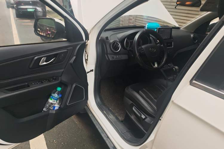 Used Bestune X40 2017 1.6L Automatic Luxury Model Driver Seat