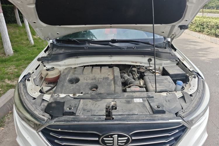 Used Bestune X40 2017 1.6L Automatic Connected Smart Cool Edition Engine Bay