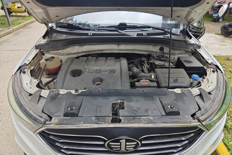 Used Bestune X40 2017 1.6L Manual Prestige Edition Engine Bay
