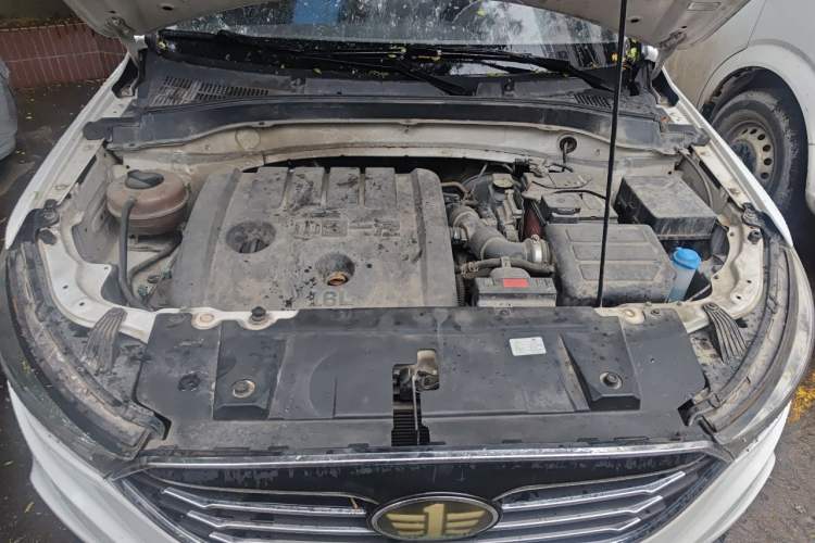 Used Bestune X40 2017 1.6L Automatic Prestige Edition Engine Bay