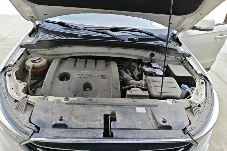 Used Bestune X40 2017 1.6L Automatic Prestige Edition Engine Bay