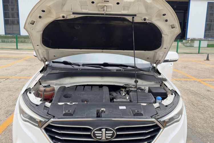 Used Bestune X40 2017 1.6L Automatic Luxury Model Engine Bay