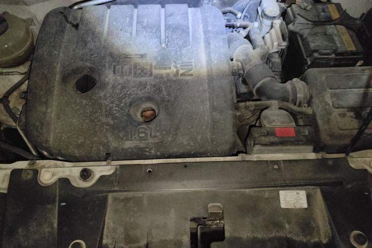 Used Bestune X40 2017 1.6L Automatic Prestige Edition Engine Bay