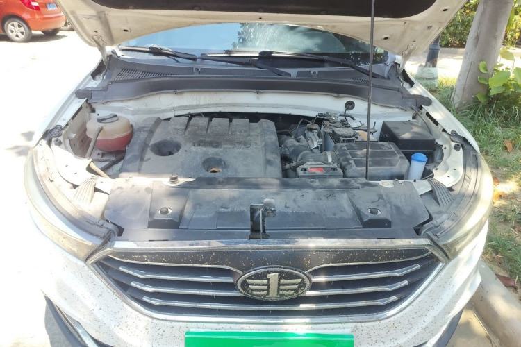 Used Bestune X40 2017 1.6L Automatic Prestige Edition Engine Bay