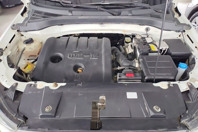 Used Bestune X40 2017 1.6L Manual Luxury Edition Engine Bay