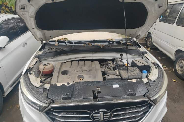 Used Bestune X40 2017 1.6L Manual Luxury Edition Engine Bay