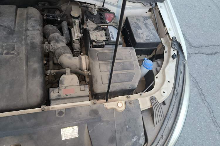 Used Bestune X40 2017 1.6L Automatic Prestige Edition Engine Bay Left