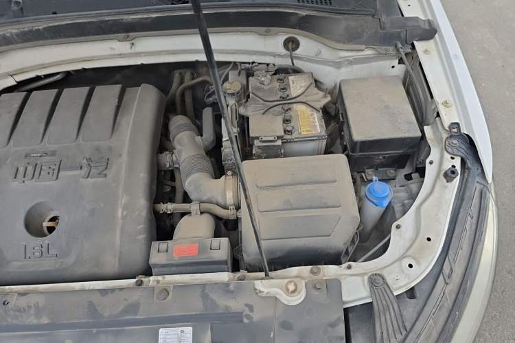 Used Bestune X40 2017 1.6L Manual Luxury Edition Engine Bay Left