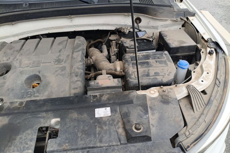 Used Bestune X40 2017 1.6L manual Comfort trim level Engine Bay Left